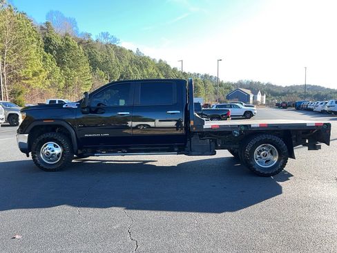 Used 2022 GMC Sierra 3500 Pro w/ Convenience Package image 8