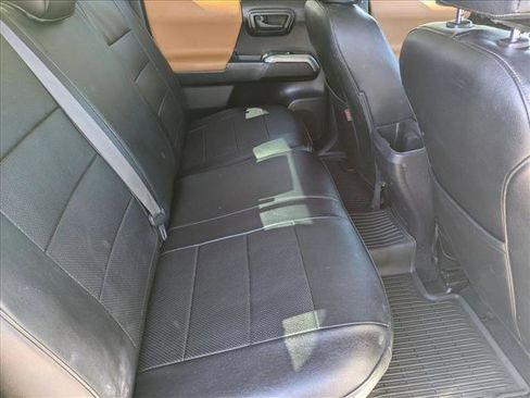 Used 2020 Toyota Tacoma SR5 image 17