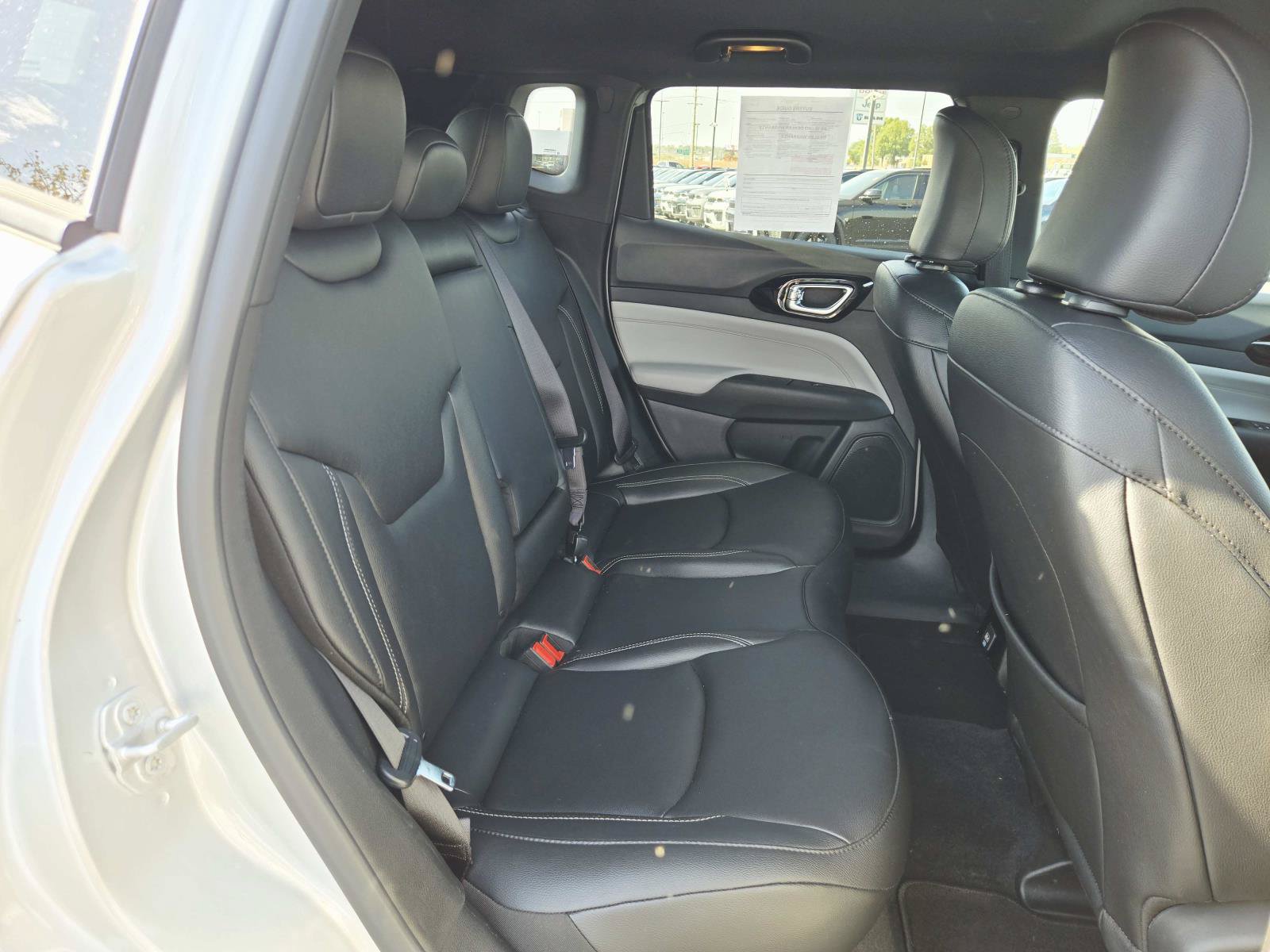 Used 2025 Jeep Compass Limited AWD/4WD image 15