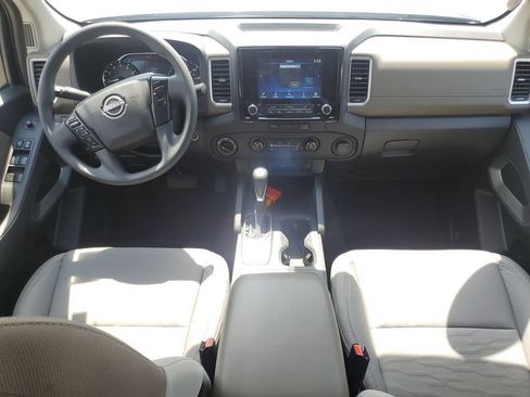 Used 2024 Nissan Frontier SV AWD/4WD image 15