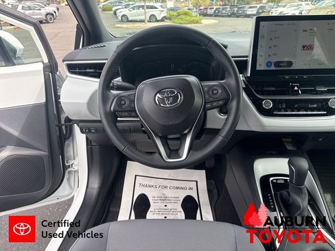 Used 2026 Toyota Corolla SE w/ SE Package FWD image 14
