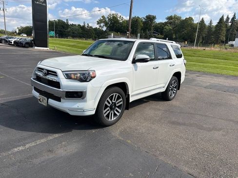 Used 2023 Toyota 4Runner Limited AWD/4WD image 4