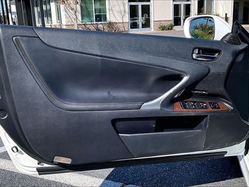 Used 2013 Lexus IS 250C w/ Luxury Pkg image 19