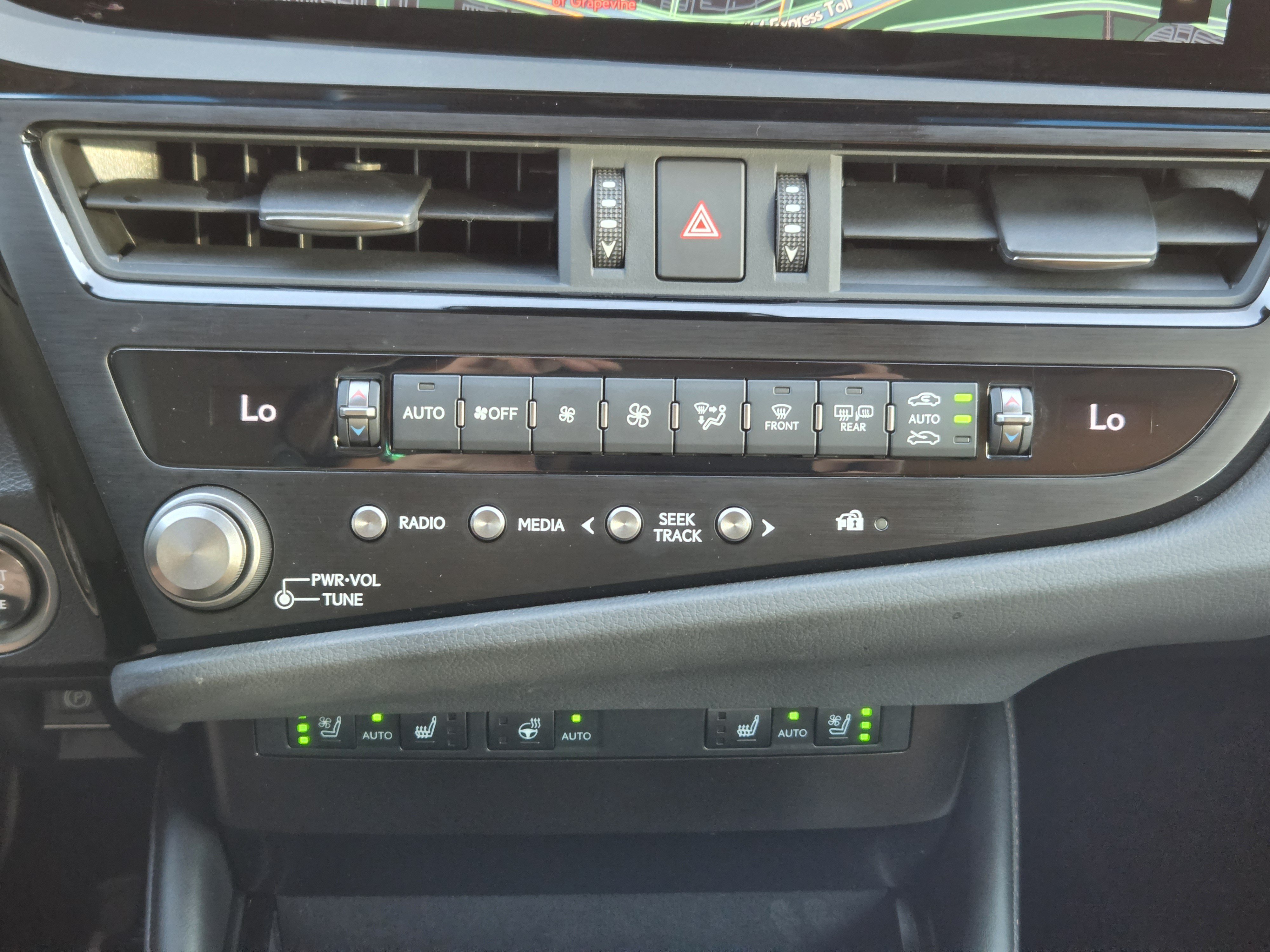 Used 2025 Lexus ES 350 w/ Premium Package FWD image 21