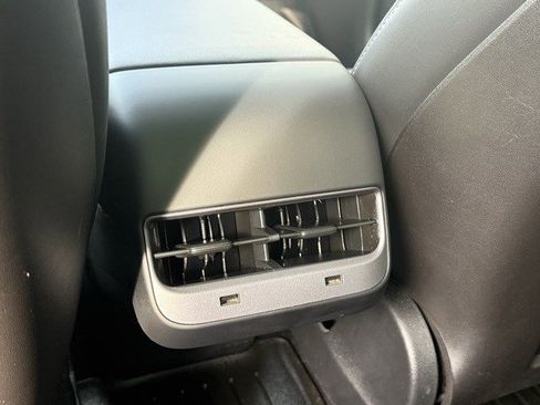 Used 2020 Tesla Model 3 Performance image 17