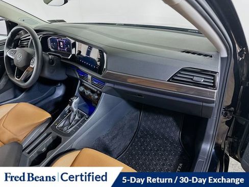 Used 2023 Volkswagen Jetta SEL image 12