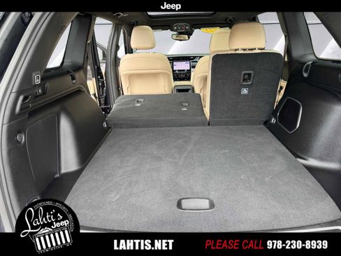 Certified 2023 Jeep Grand Cherokee 4WD 4xe image 17