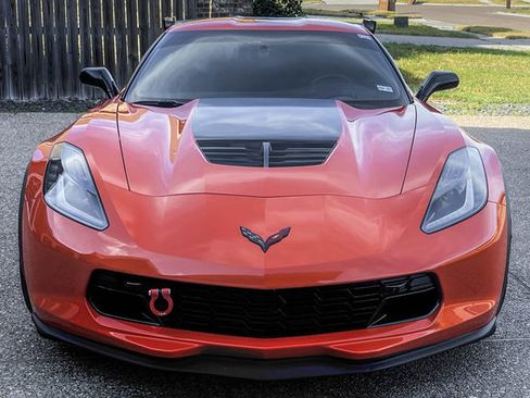 Used 2019 Chevrolet Corvette Z06 RWD image 11
