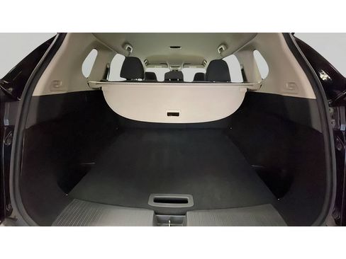 Used 2021 Nissan Rogue S image 15