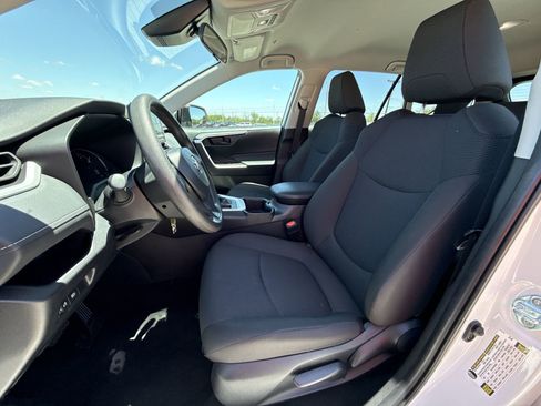 Certified 2025 Toyota RAV4 LE FWD image 13