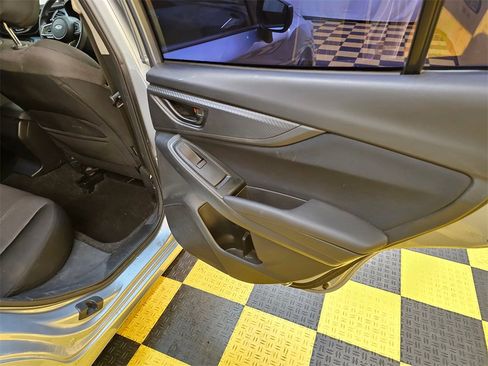 Used 2019 Subaru Impreza 2.0i image 16