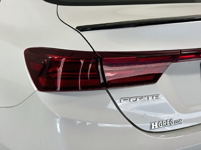 Used 2022 Kia Forte GT w/ GT Technology Package FWD image 35