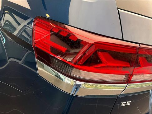 Used 2023 Volkswagen Atlas SE w/ Panoramic Sunroof Package image 27