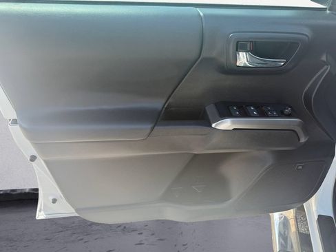 Used 2023 Toyota Tacoma Limited AWD/4WD image 18