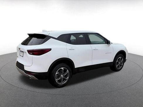 Used 2025 Chevrolet Blazer LT FWD image 14