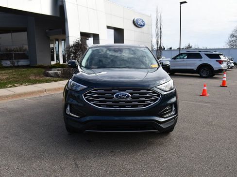 Used 2022 Ford Edge Titanium w/ Class II Trailer Tow Package image 10