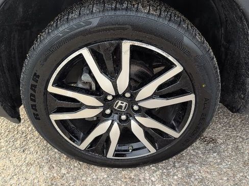 Used 2021 Honda Pilot Touring image 23