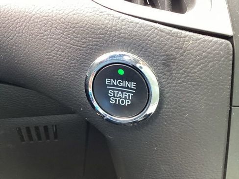 Used 2017 Ford Edge SEL w/ Equipment Group 201A AWD/4WD image 34