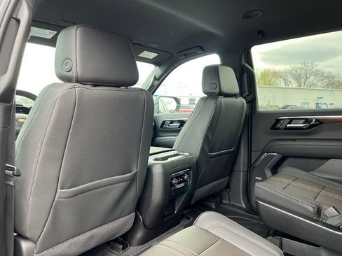 New 2026 Chevrolet Tahoe High Country AWD/4WD image 37