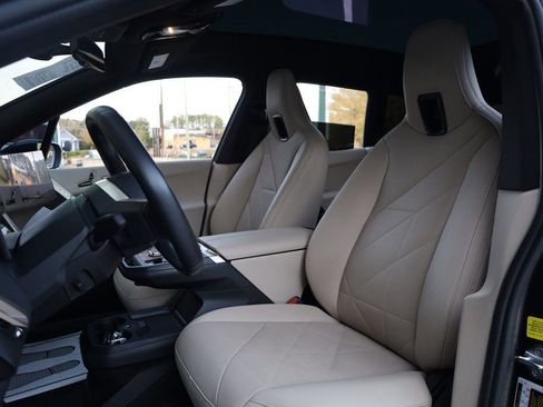 Used 2022 BMW iX xDrive50 w/ Premium Package image 15