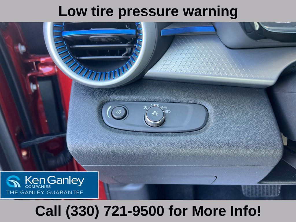 Used 2024 Chevrolet Trax LS w/ LS Convenience Package FWD image 26