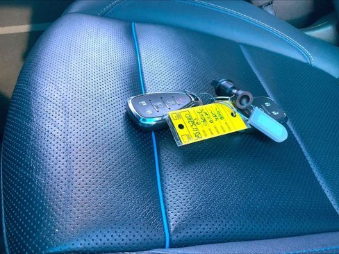 Certified 2023 Chevrolet Blazer RS w/ Driver Confidence II Package image 14