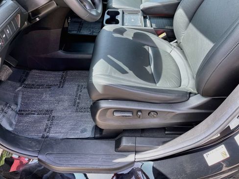 Used 2025 Honda Odyssey EX-L image 18