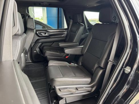 Used 2023 Chevrolet Tahoe Z71 w/ Luxury Package AWD/4WD image 24