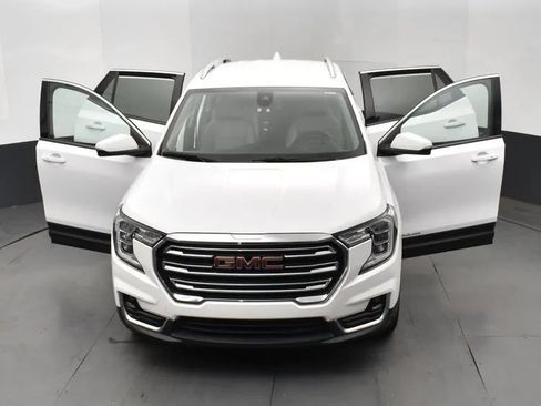 Used 2023 GMC Terrain SLT FWD image 10