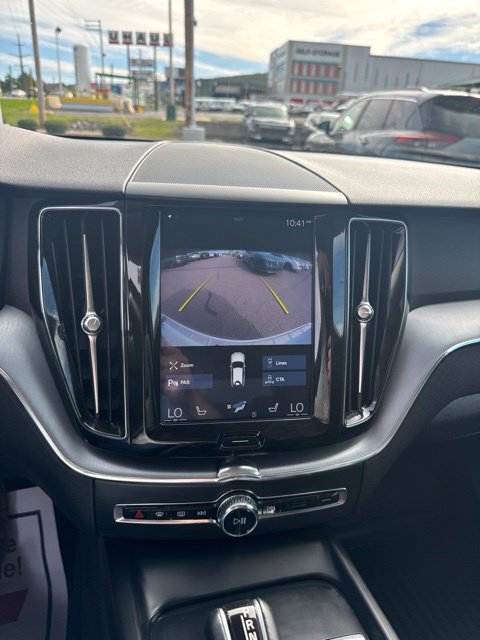 Used 2020 Volvo XC60 T5 Momentum w/ Protection Package Premier AWD/4WD image 29