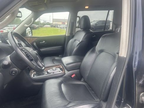 Used 2022 Nissan Armada SL w/ Captain's Chairs Package AWD/4WD image 5