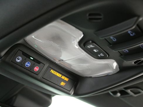 Used 2023 Chevrolet TrailBlazer RS w/ Sun and Liftgate Package FWD image 21