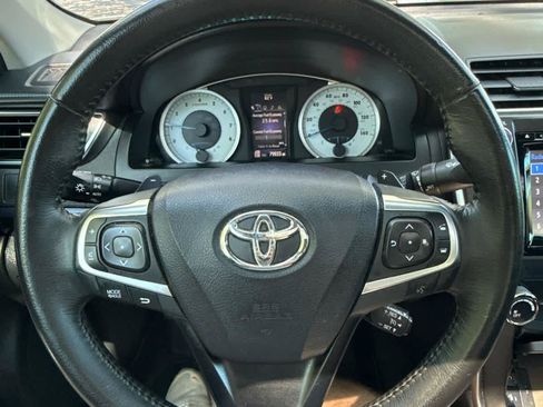 Used 2016 Toyota Camry SE FWD image 23