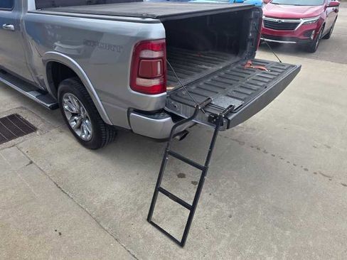 Used 2020 RAM 1500 Laramie w/ Sport Appearance Package image 9