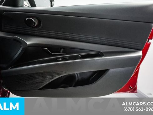 Used 2025 Hyundai Elantra Sport FWD image 39