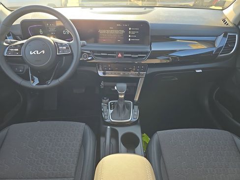 New 2026 Kia Seltos S FWD image 14