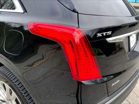 Used 2019 Cadillac XT5 Luxury image 27