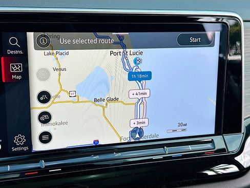 Used 2024 Volkswagen Atlas SEL Premium R-Line image 14