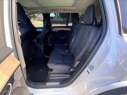 New 2026 Volvo XC90 T8 Core AWD/4WD image 12
