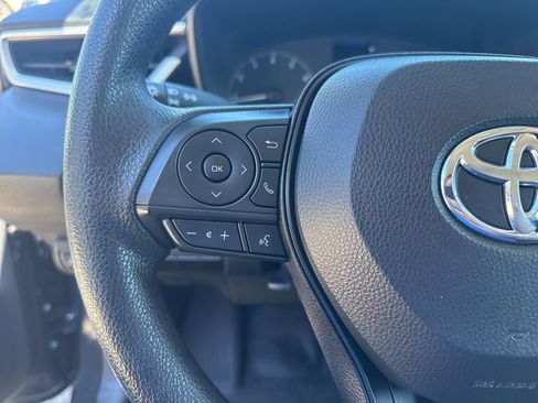 Used 2023 Toyota Corolla LE image 12