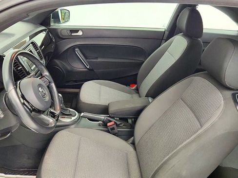 Used 2018 Volkswagen Beetle 2.0T S FWD image 18