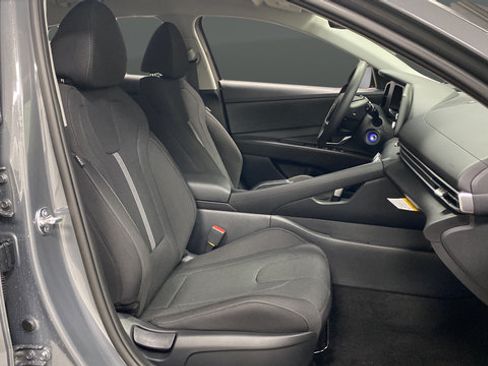 New 2026 Hyundai Elantra SE FWD image 22
