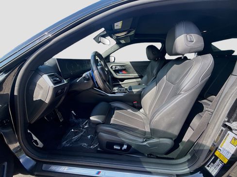 Used 2023 BMW 230i Coupe w/ M Sport Package RWD image 20