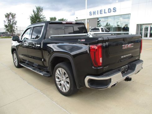Used 2019 GMC Sierra 1500 SLT w/ SLT Premium Plus Package AWD/4WD image 4
