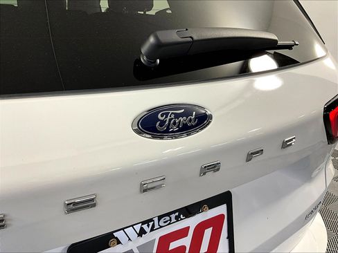 Used 2025 Ford Escape ST-Line Elite w/ Premium Technology Package AWD/4WD image 24