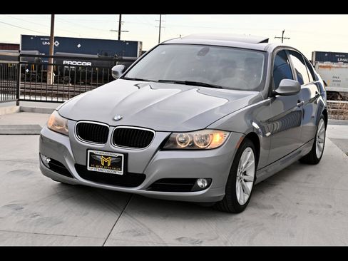 Used 2011 BMW 328i Sedan image 1