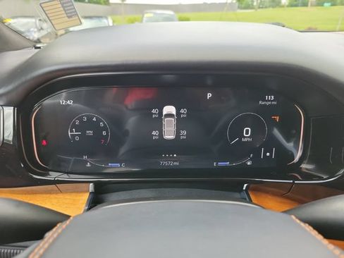 Used 2022 Jeep Grand Wagoneer Series III AWD/4WD image 33