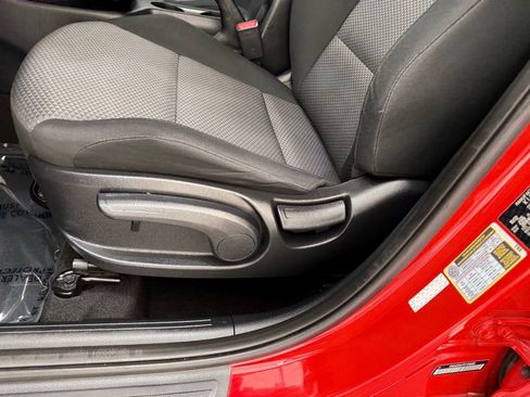 Used 2023 Kia Soul LX w/ LX Technology Package image 12