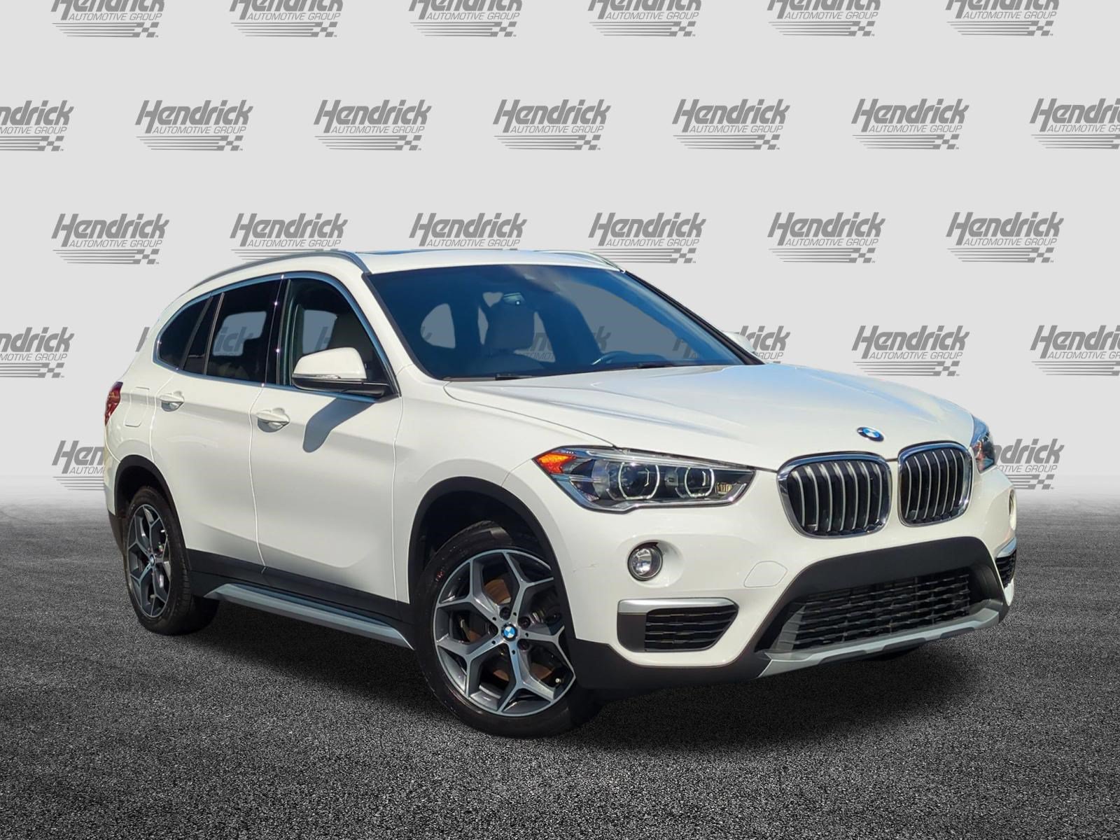 Used 2018 BMW X1 xDrive28i w/ Premium Package AWD/4WD image 2