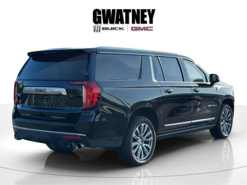 Used 2021 GMC Yukon XL Denali image 7